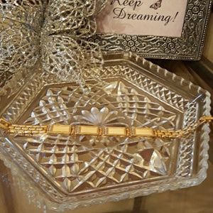 Bracelets Galore 102